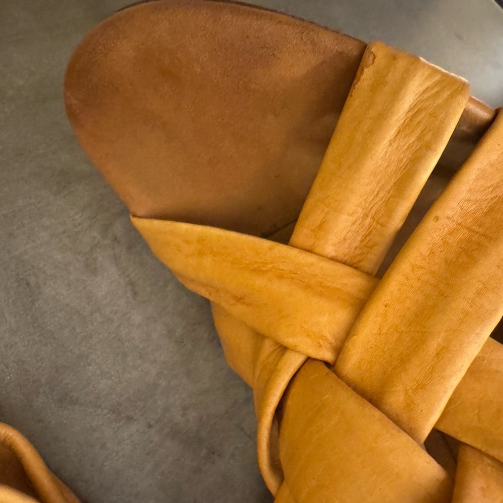 Tory Burch Lounge Wrap-Up Heel - Picture 6 of 16